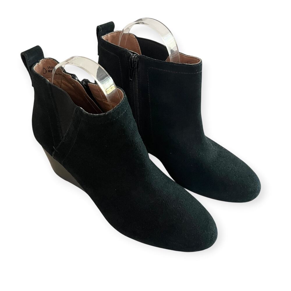Vionic Paloma Black Suede Wedge Booties Weather Resistant 7 NWOT Classic